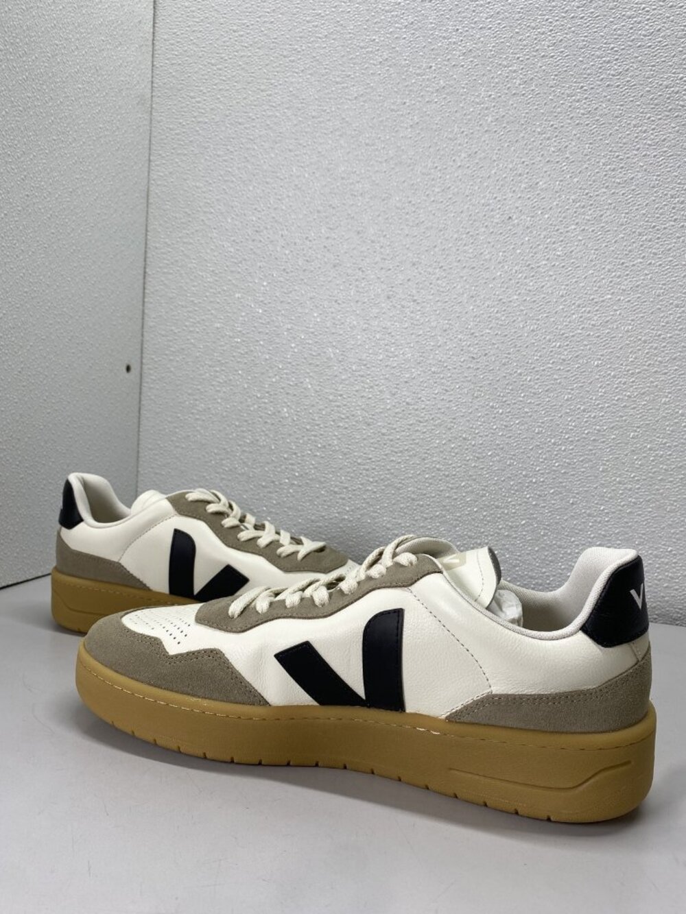 Veja Mens V-90 Leather and Suede Sneakers Size 12 Ivory, Taupe, Black